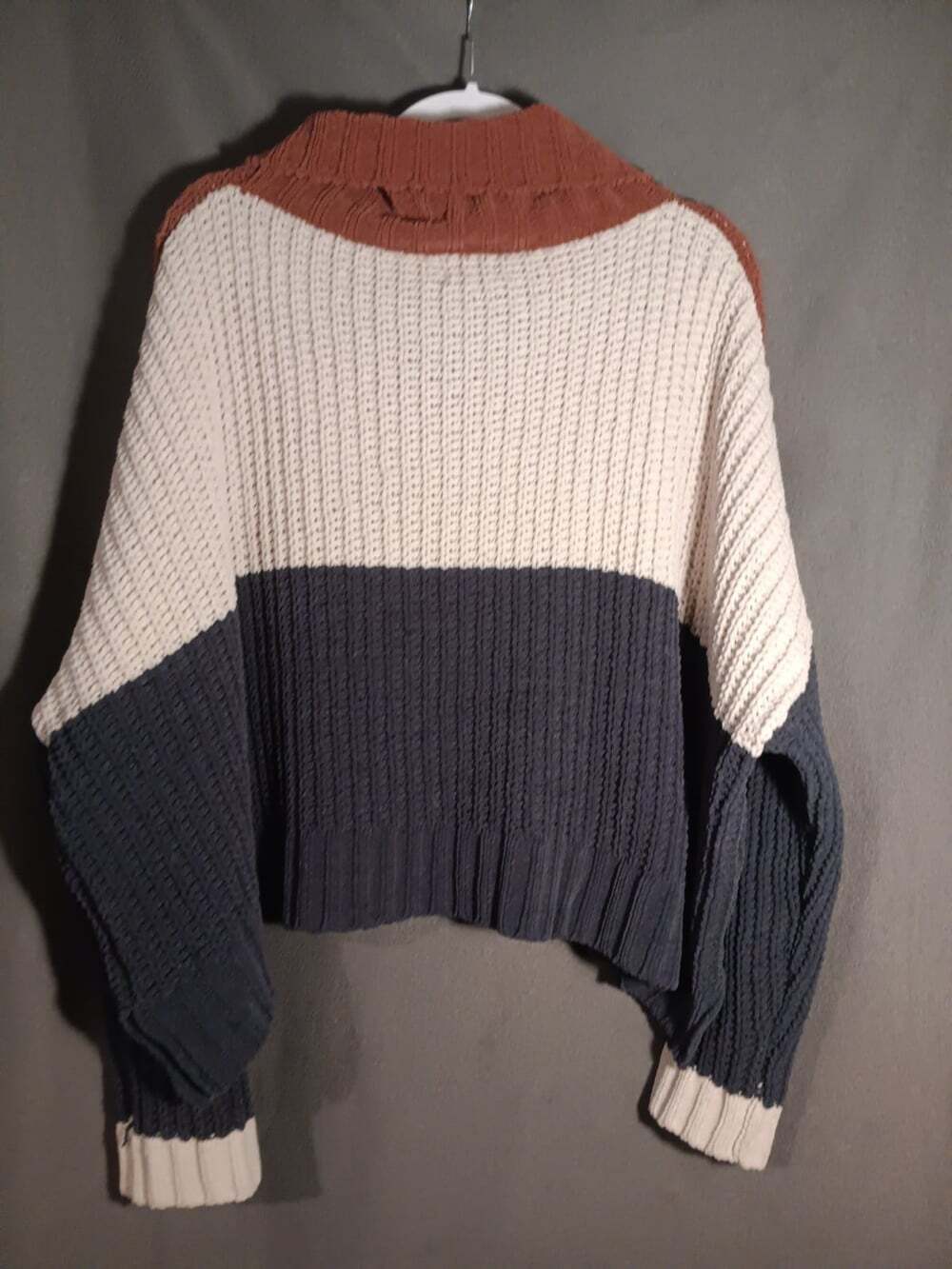 POL Chenille Colorblock Oversized Turtleneck Sweater Rust Navy Ivory Size Medium - Picture 4 of 4